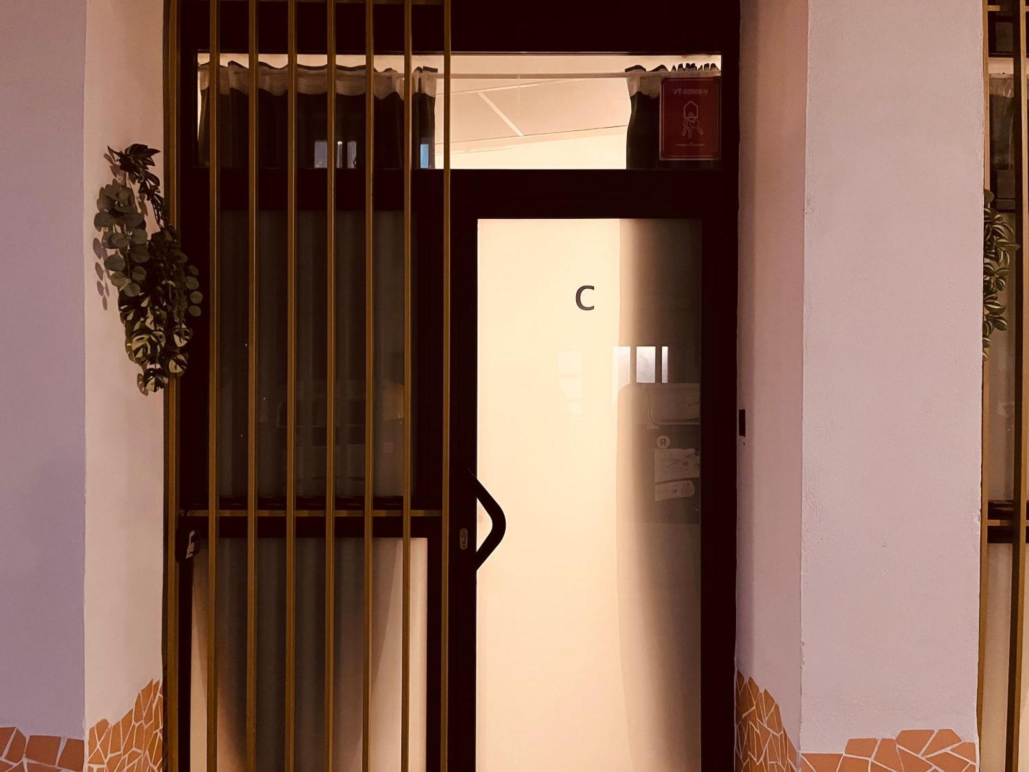 Appartamento Ubicacion Inmejorable Privado Junto A La Ciudad De Artes Y A Un Paso Del Turia Valenza